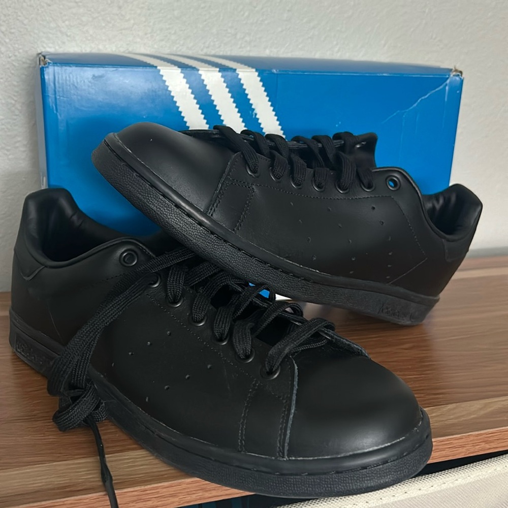 Brand new never worn, all black adidas Stan smith size 10.5
